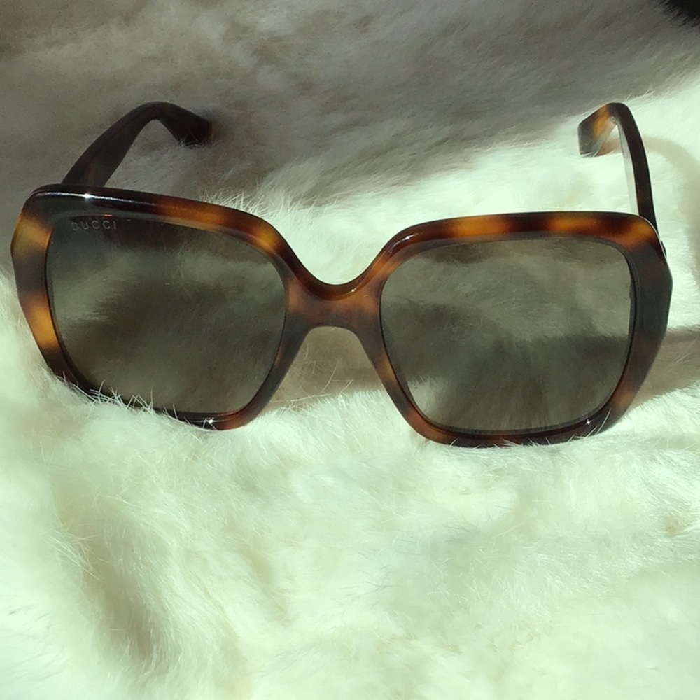 ❗SOLD❗GUCCI Authentic Square Oversized Sunglasses